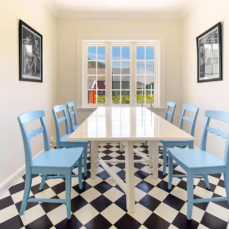 Villa The Old Vicarage - Flakstad Lofoten Ramberg