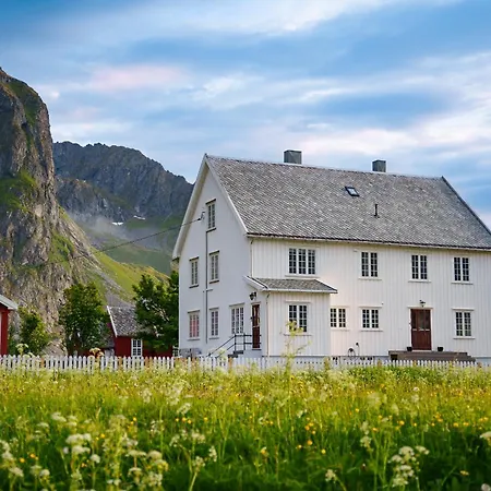 Villa The Old Vicarage - Flakstad Lofoten