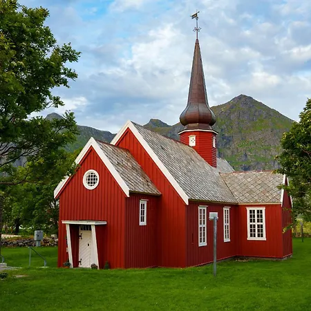 The Old Vicarage - Flakstad Lofoten 빌라 *